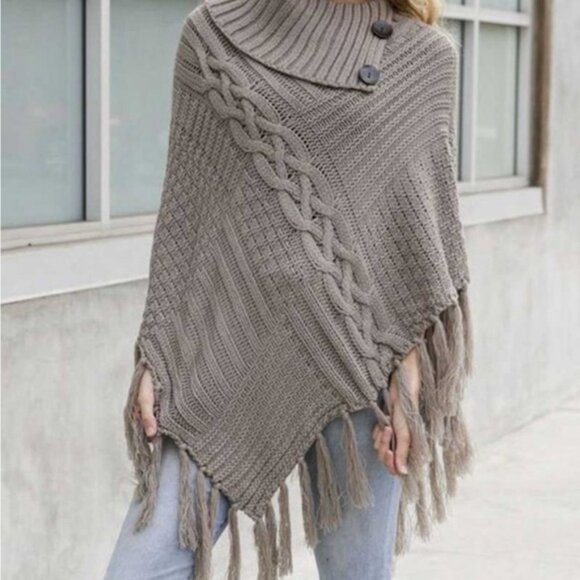 Women’s Dark Gray High Neck Multi-Tassled Poncho NWT - Picture 1 of 1